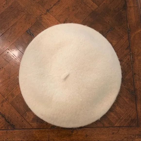 Riviera Beret Ivory Hat Ivory 11 1/2 In Wool Felt French Beret | SUN YORKOS main image 3